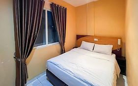 RedDoorz at Hotel Anda Pematang Siantar